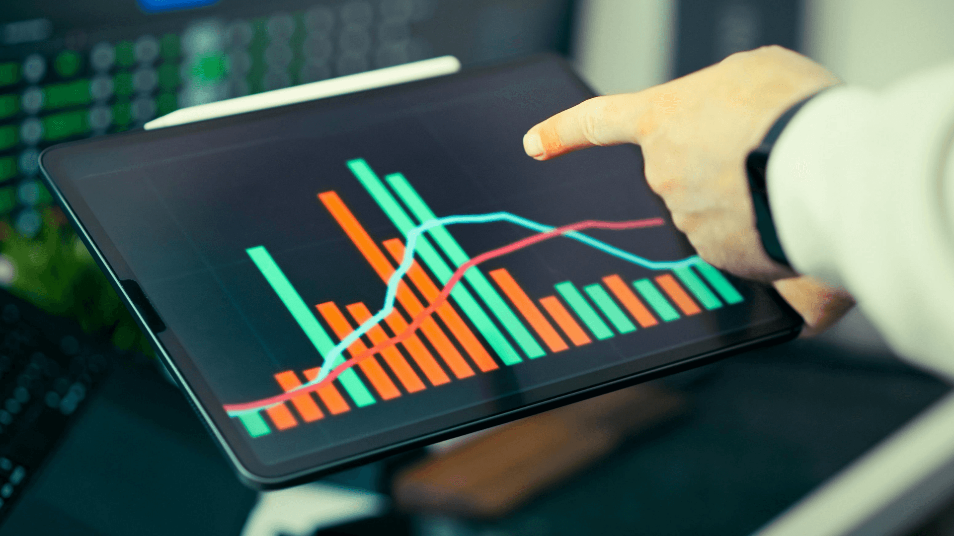 7 Creative Ways to Measure Marketing ROI Beyond Revenue in 2026